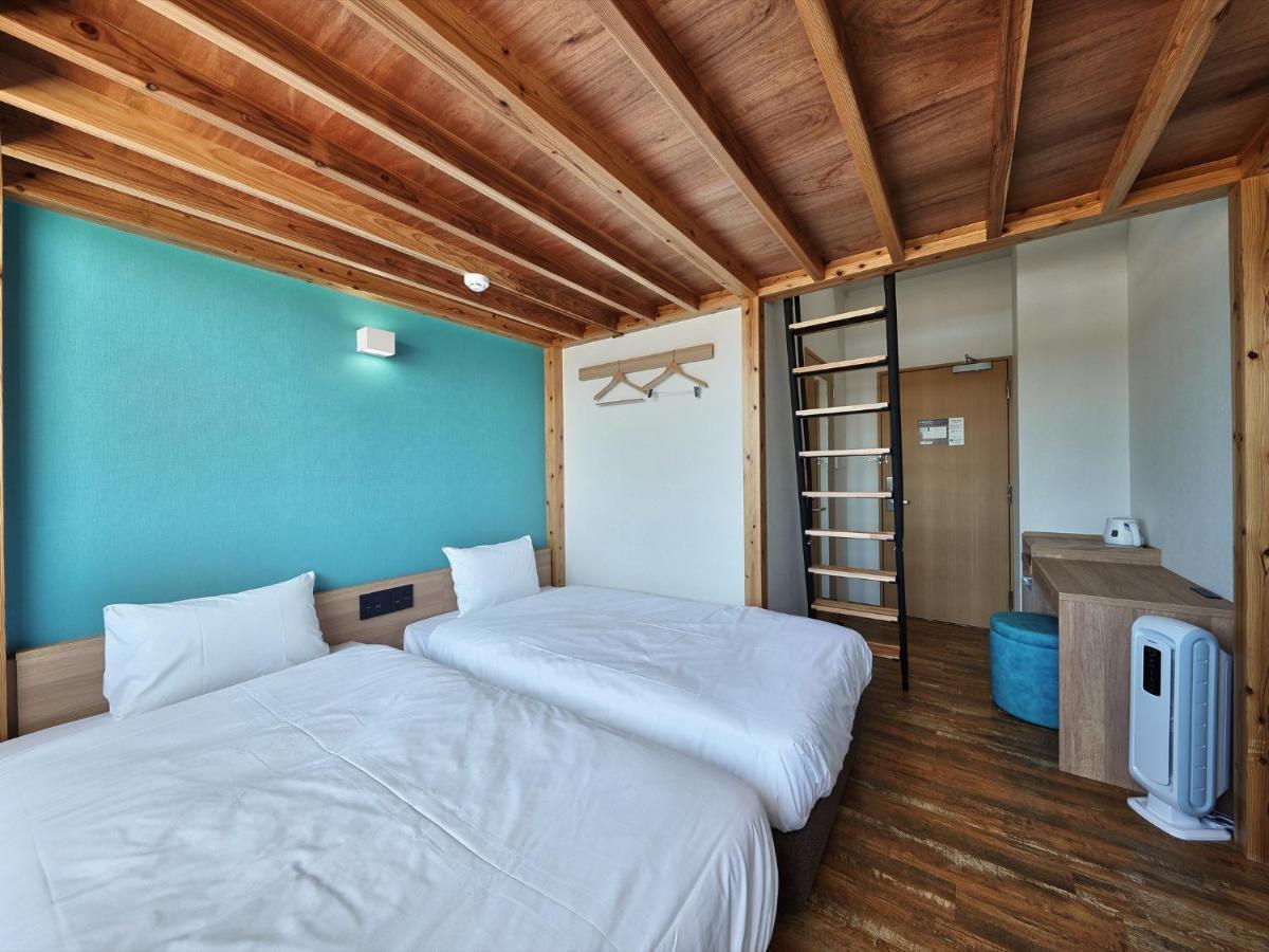 Cabin&Hotel Retime Naha Ngoại thất bức ảnh